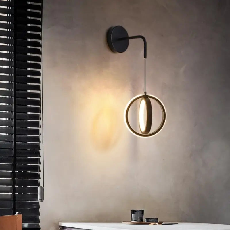 Applique Murale Contemporaine Design Noir et Or