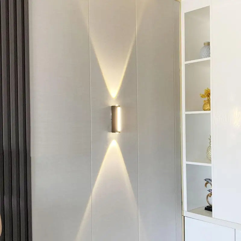 Applique Murale Couloir Led Or Cylindrique