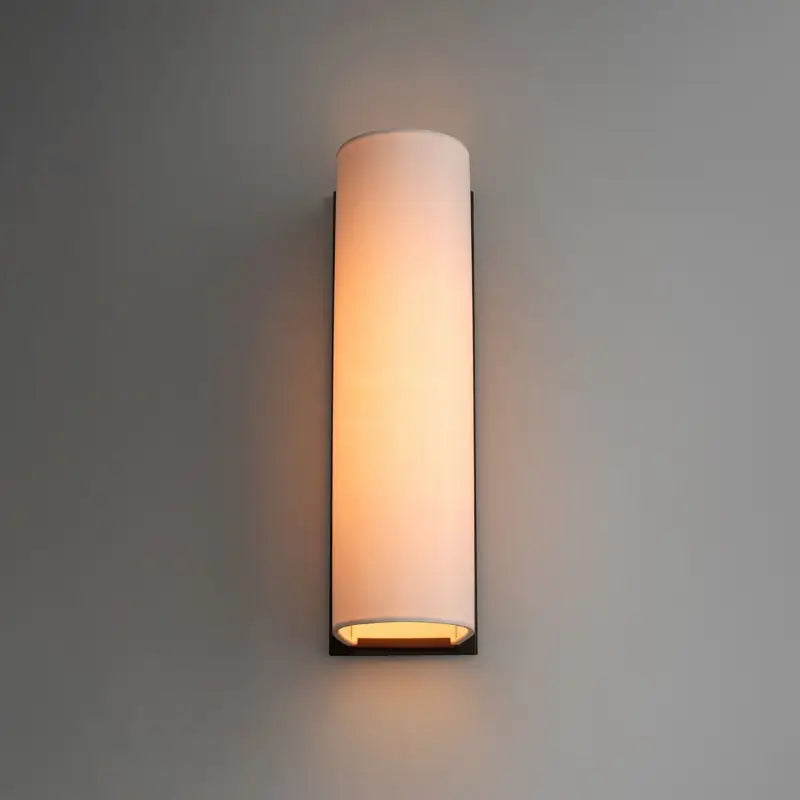 Applique murale design contemporaine en verre opalin blanc