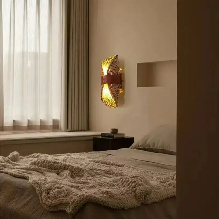 Applique murale design en fibre naturelle tressée beige