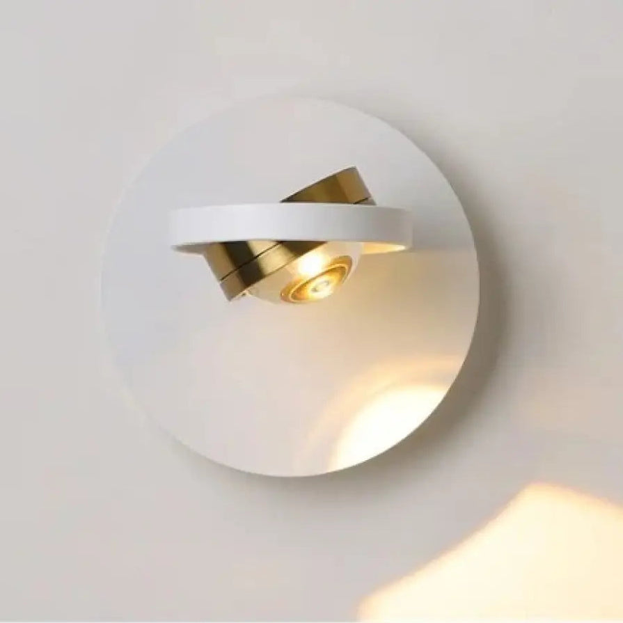 Applique murale foco moderne blanc et or avec design circulaire élégant comme intérieure wall light