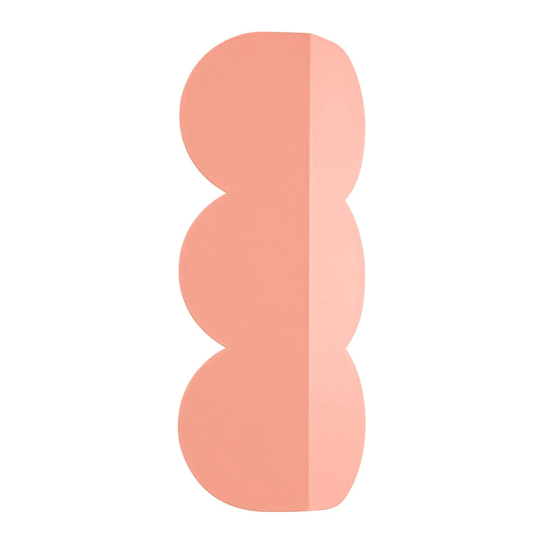 Applique murale biscuit peach en forme ondulée caractéristique compose d’une lampe aux luminaires biscuit allient design doux et fonctionnel