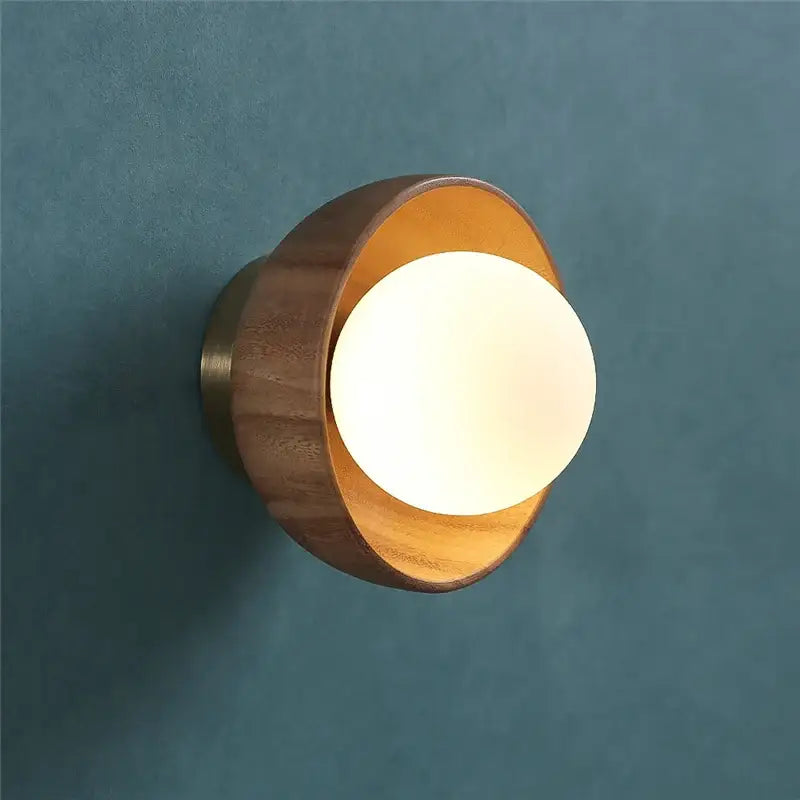 Applique murale design rond en bois et verre lumière douce
