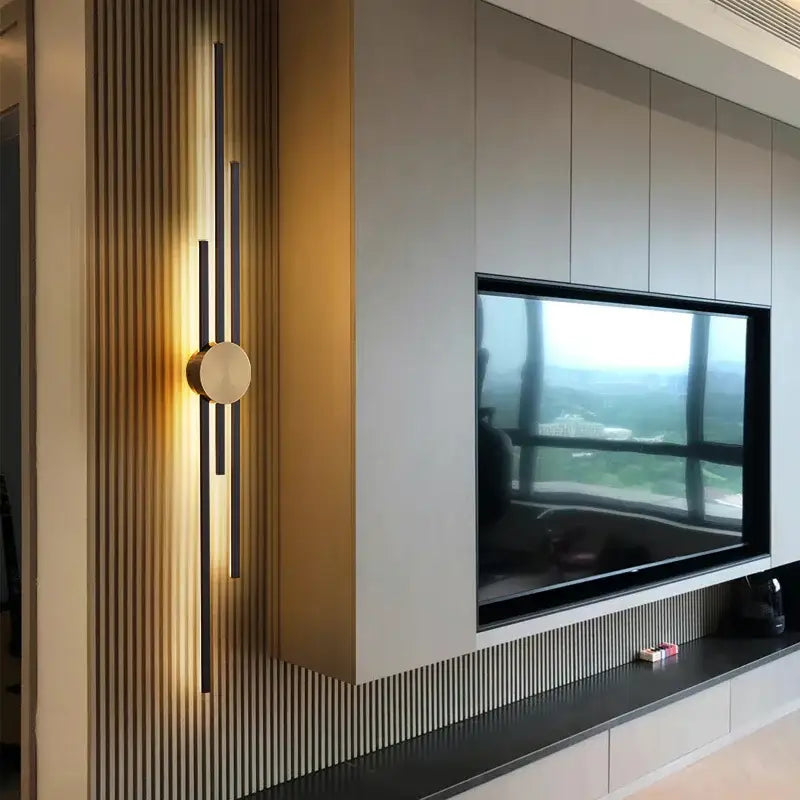 Applique Murale Dorée LED Au Style Moderne Et Épuré