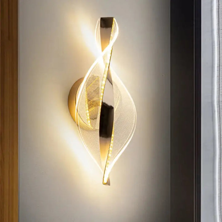 Applique Murale Dorée Originale Goutte Twistée