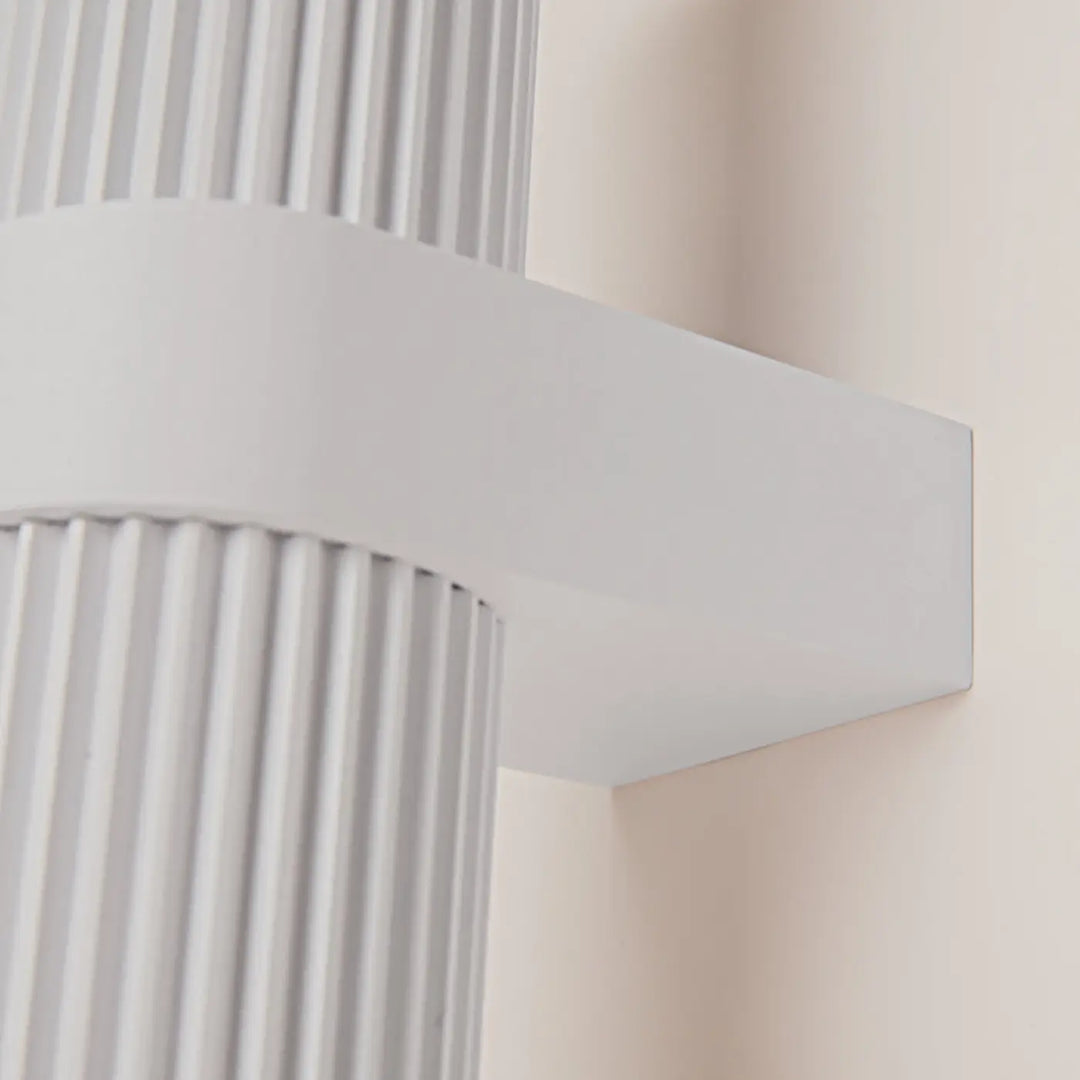 Applique murale dynamics cylindre strié blanc moderne avec design cylindrique élégant et finition lisse
