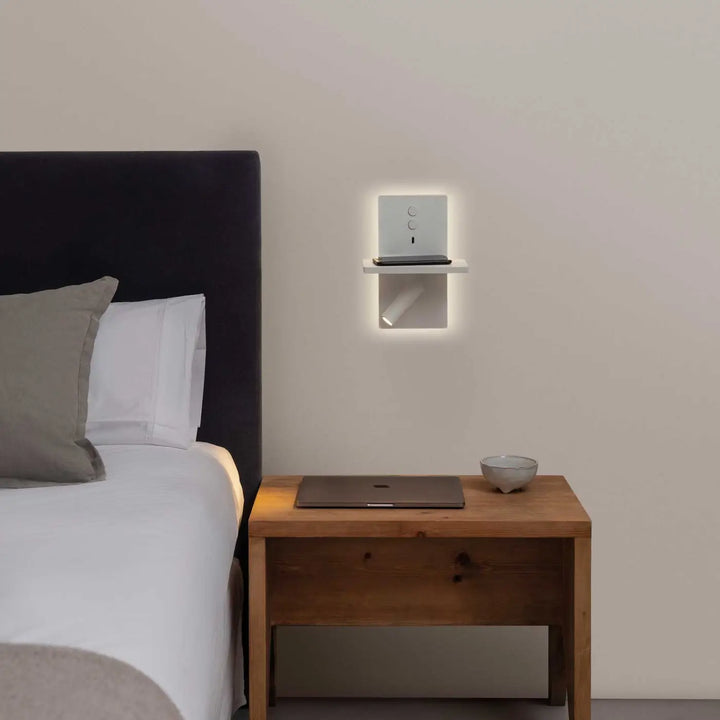 Applique E-lamp blanche dans un intérieur #couleur_blanc