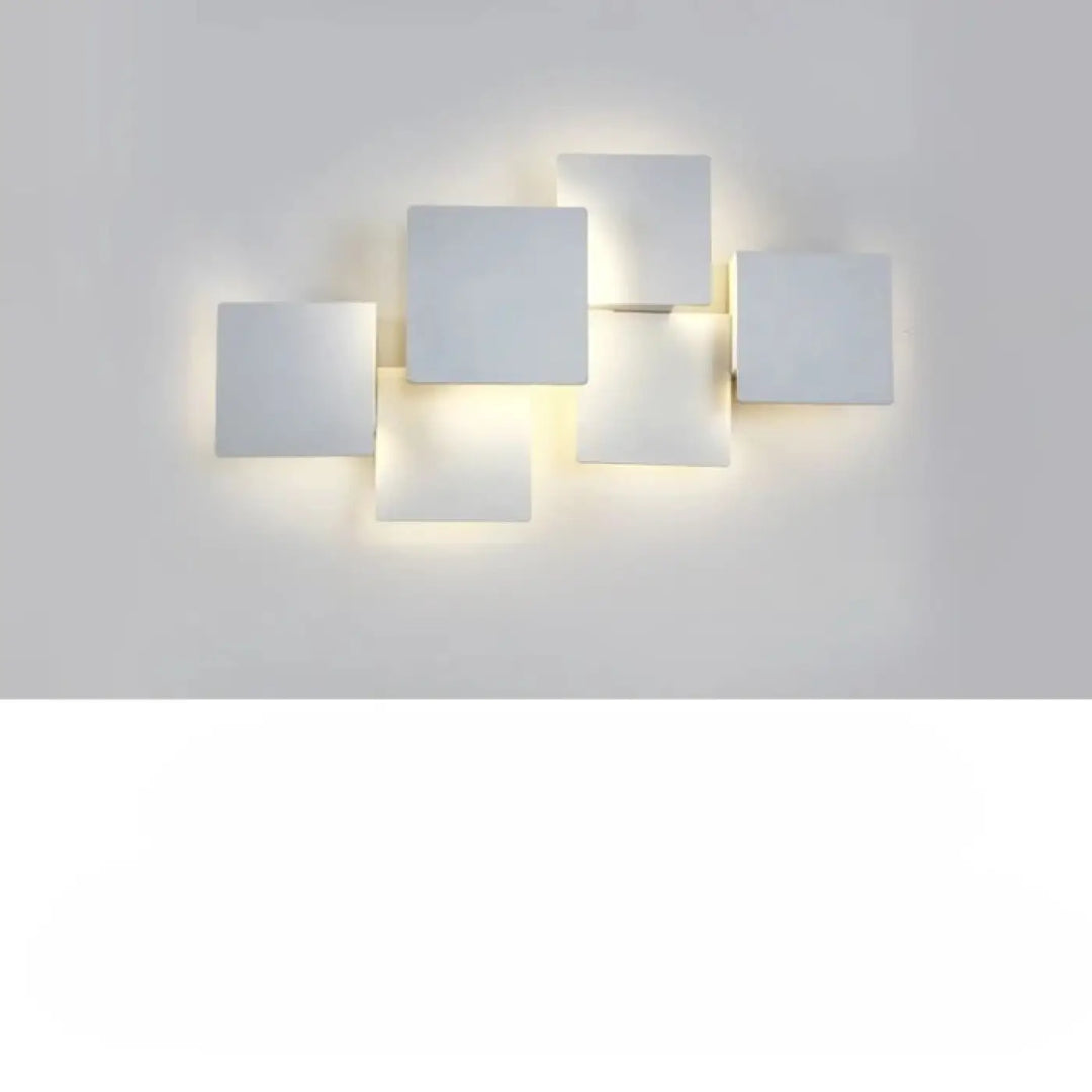 Applique murale kubora carrés flottants blanc moderne avec effet lumineux doux et design minimaliste