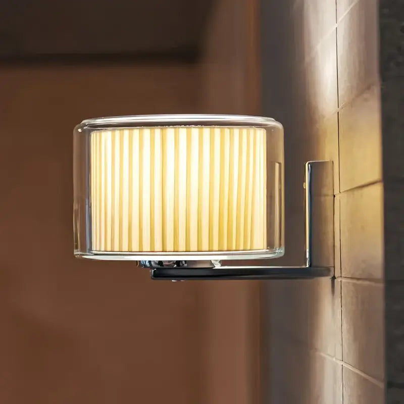 Applique murale élégante en verre strié au style contemporain