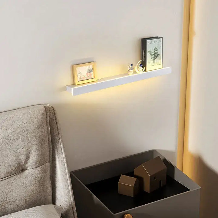 Applique Murale En Étagère Éclairé Par Des LEDs Élégante