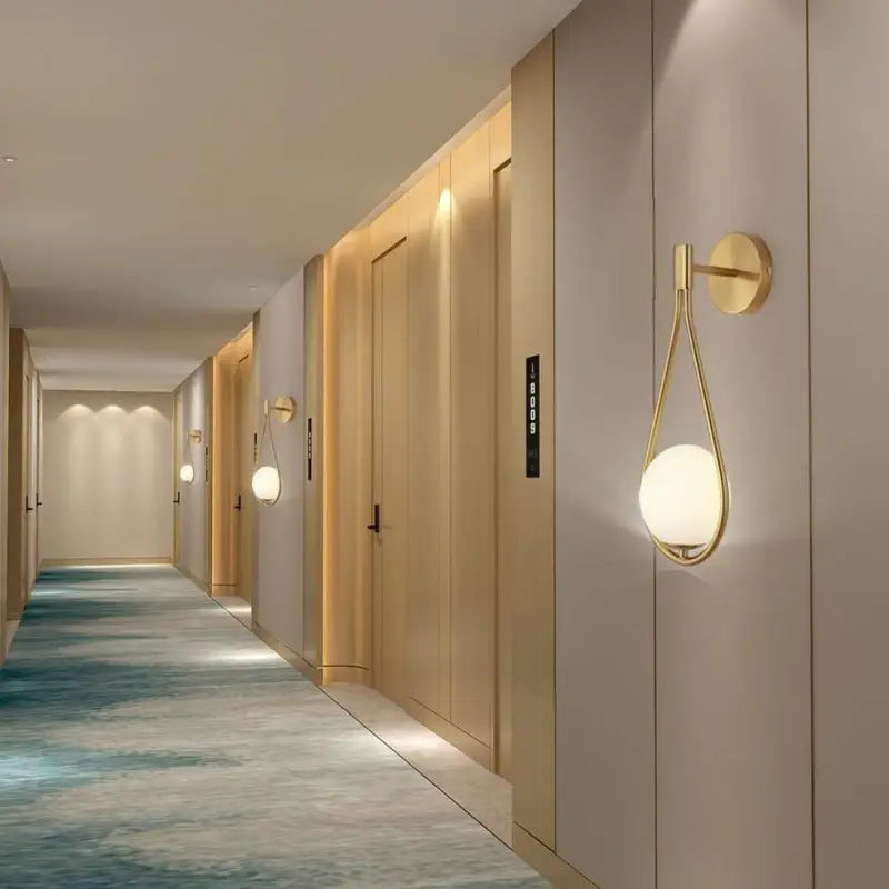 Applique Murale Goutte d’Eau Aluminium Design Fluide