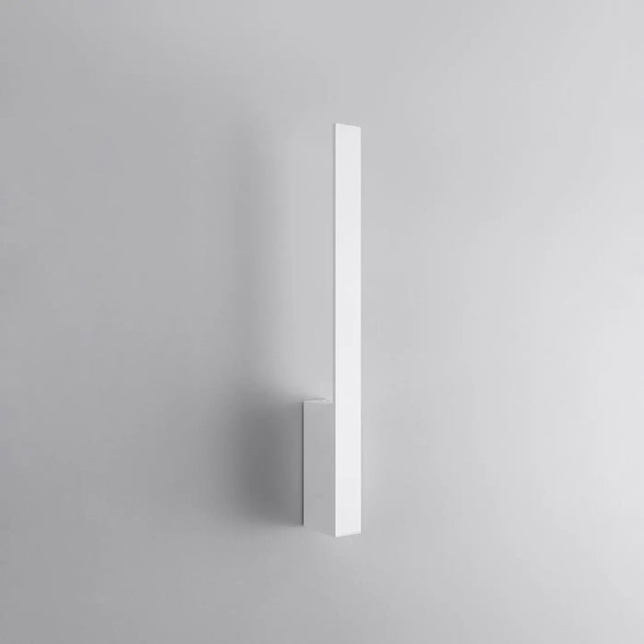 Applique murale lahti s 3000k en blanc, design minimaliste avec module led pour lumière diffuse moderne