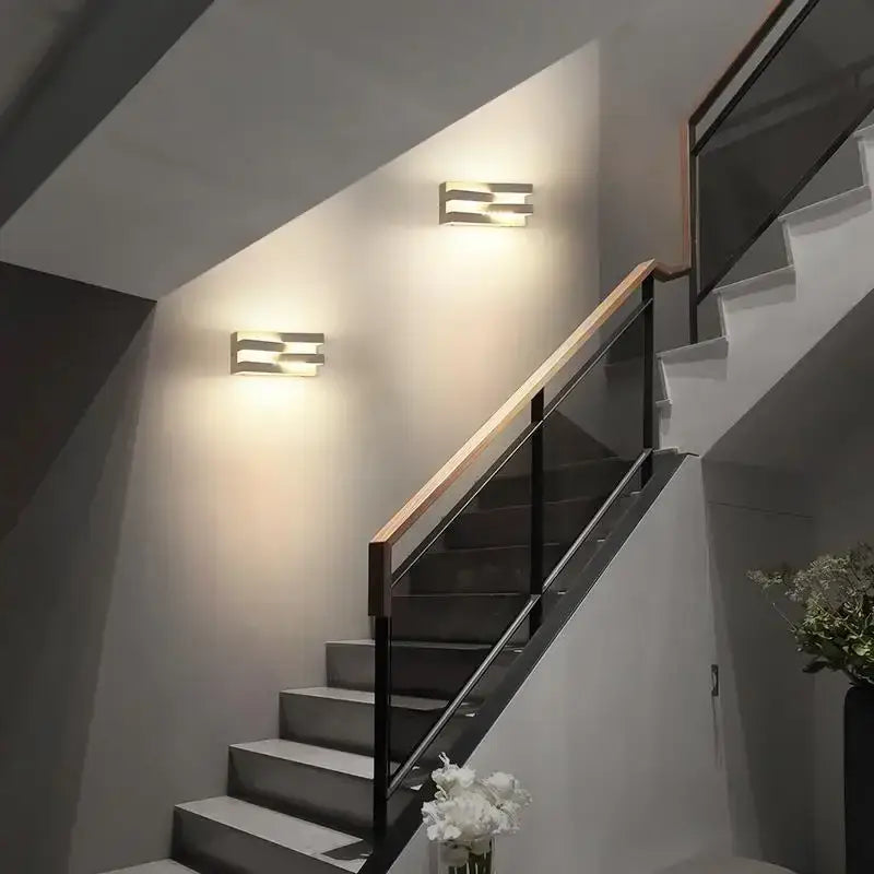 Applique Murale LED Design Moderne Noire Ou Blanche Graphique