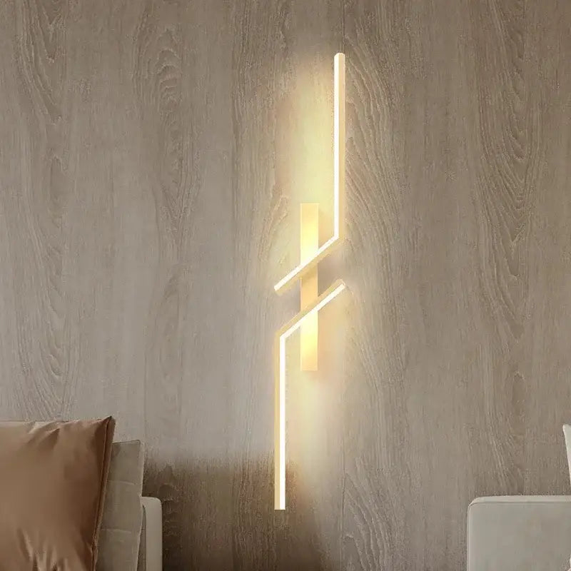 Applique Murale LED Dorée Au Design Courbé Moderne