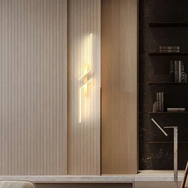 Applique Murale LED Dorée Au Design Courbé Moderne