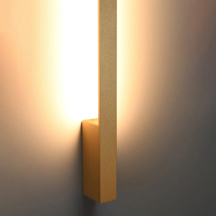 Applique murale lahti s 3000k doré avec surface texturée et module led pour solutions imprévisibles élégantes