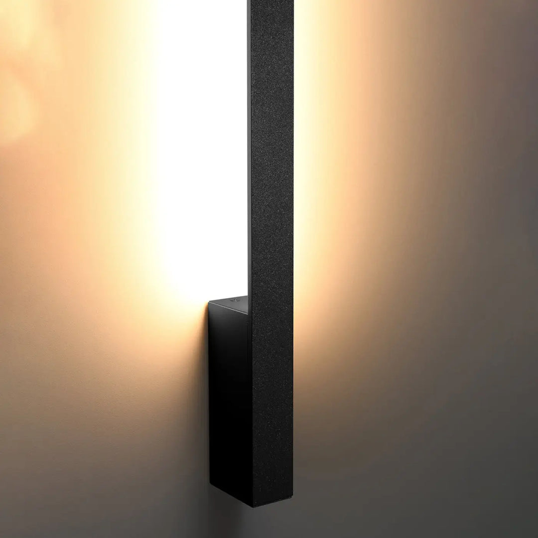 LAHTI L wall light, black, 3000K