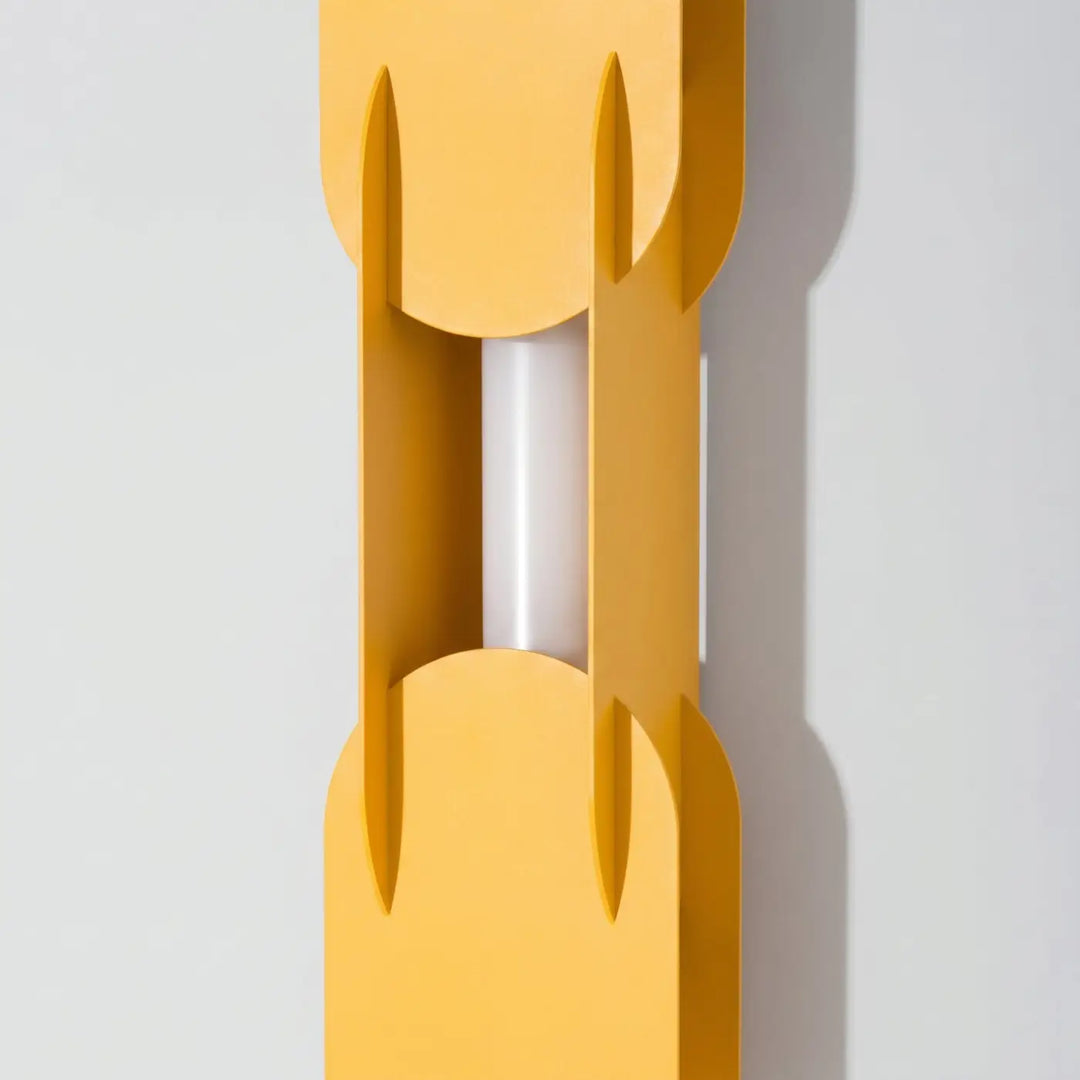 Applique murale CHAIN jaune éteinte, détail des maillons