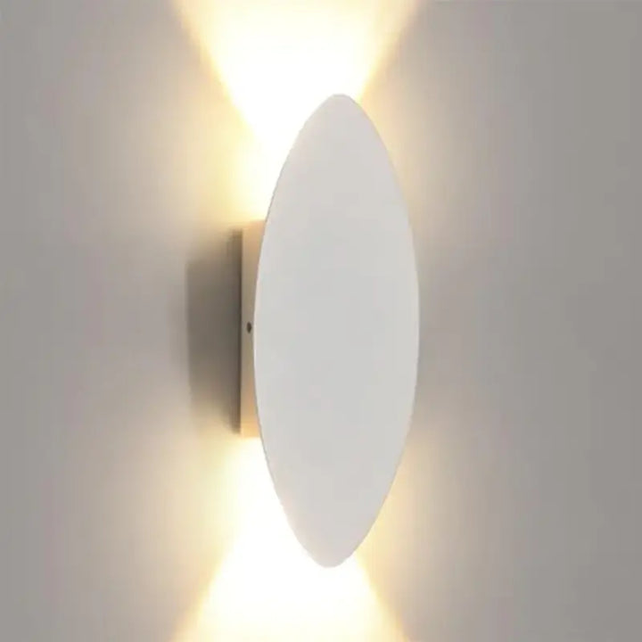 Applique murale LED ovale design blanc pour éclairage décoratif

