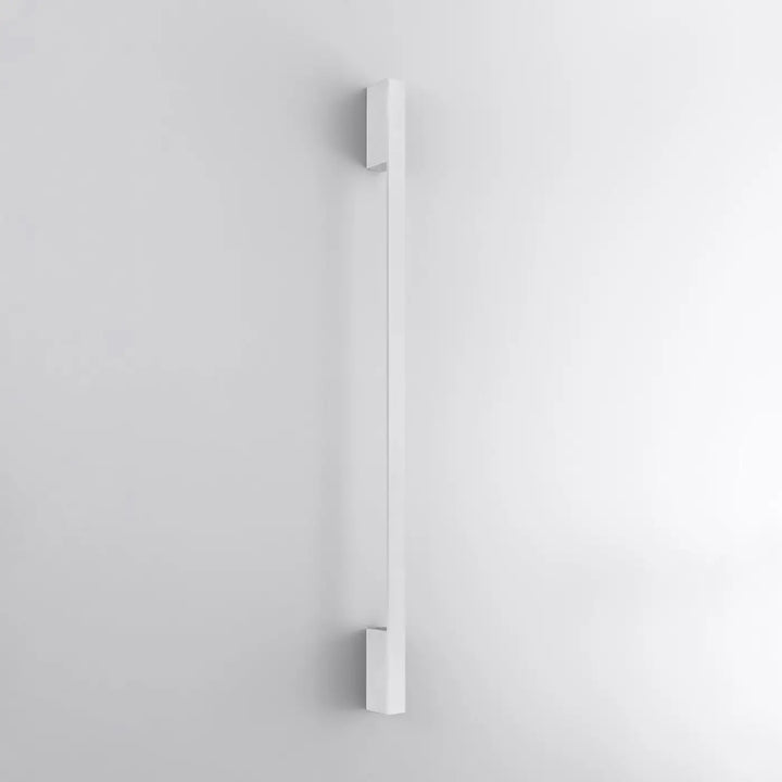 Applique murale SAPPO blanc éteinte, posée au mur