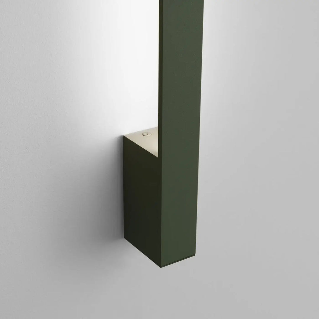 Applique murale sappo 120 led vert olive avec corps rectangulaire mat et accent circulaire clair six variantes longueur crée
