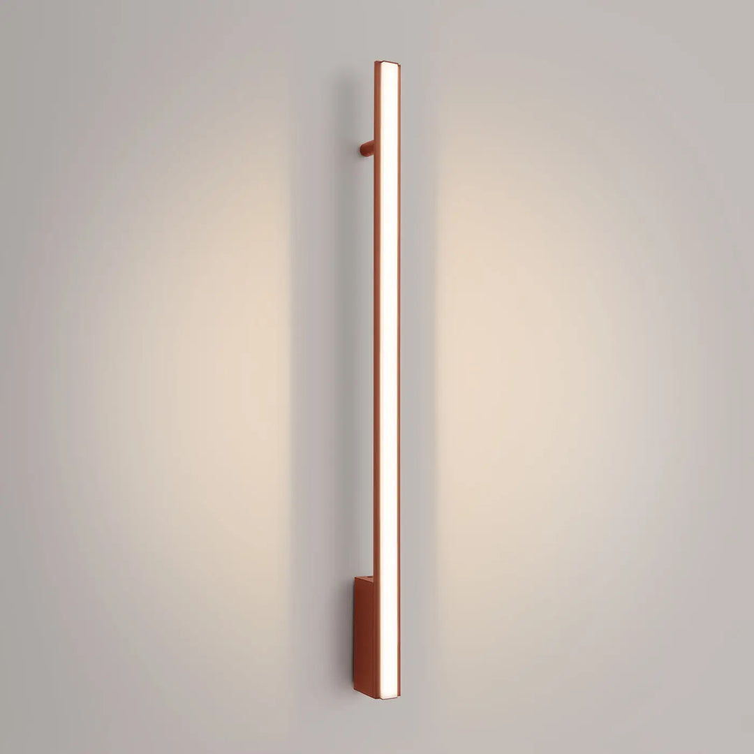 Applique murale LAGOM ocre rouge allumée, détail du diffuseur