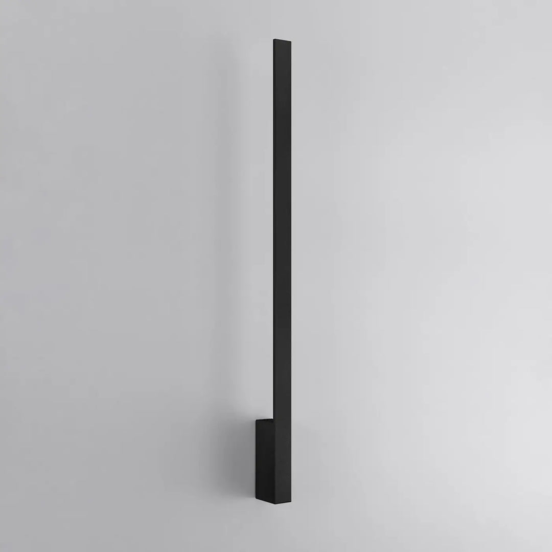 LAHTI L wall light, black, 4000K