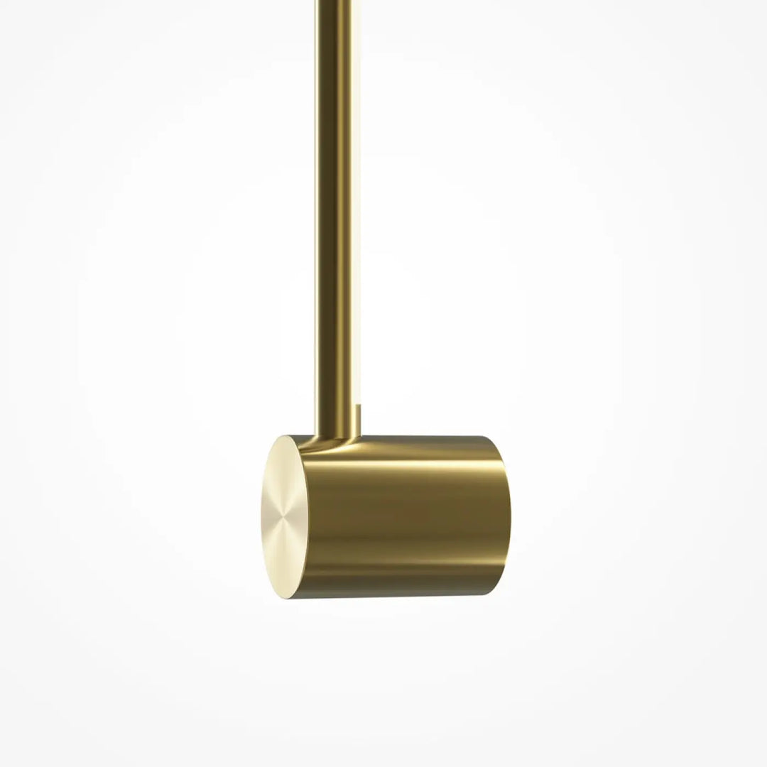 Applique murale light stick en acier doré avec design cylindrique minimaliste et finition brossée élégante