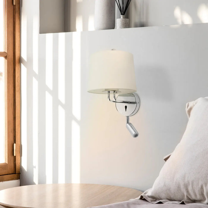 Applique murale Montreal chrome et beige de Faro Barcelona en situation
