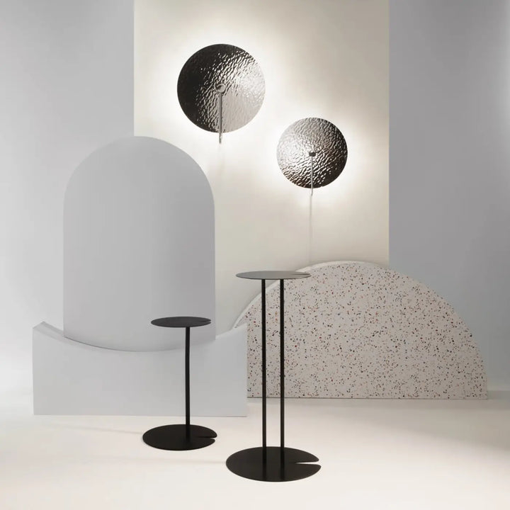 Applique murale mare disque martelé en métal martelé de couleur noire avec finition circulaire pour mur intérieur