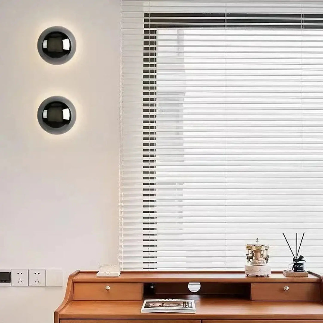 Applique murale minimaliste en boule led contemporaine et élégante
