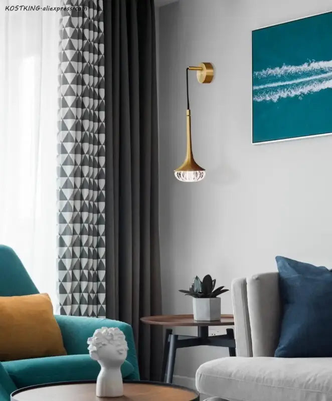 Applique murale moderne laiton et verre lumineux au style élégant