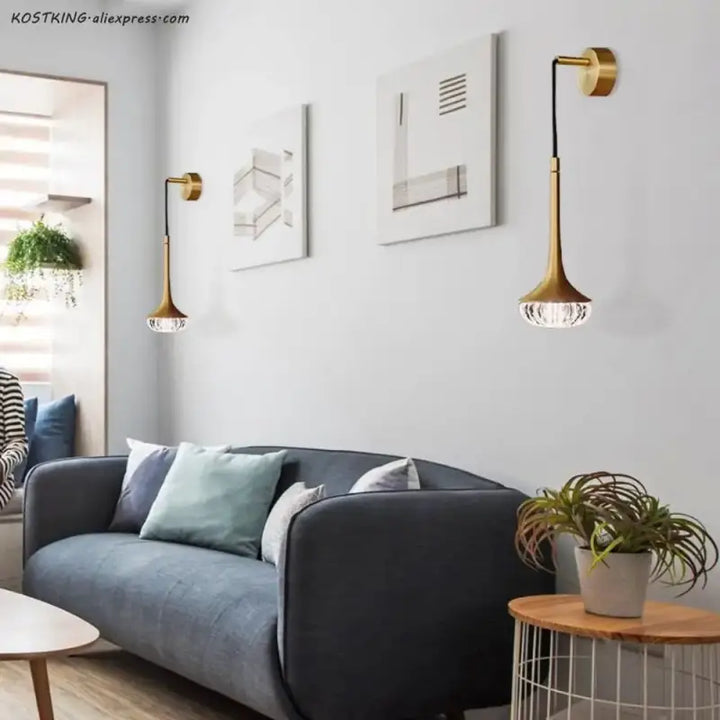 Applique murale moderne laiton et verre lumineux au style élégant
