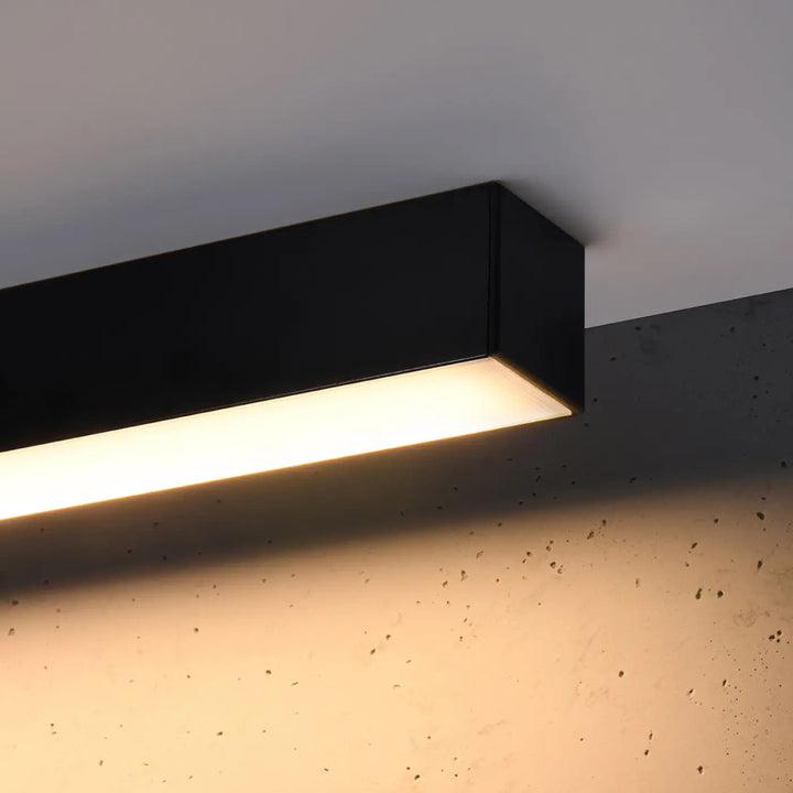 Luminaire plafonnier pinne 90 noir led rectangulaire avec paramètres déclairage chaud idéal pour bureau à domicile