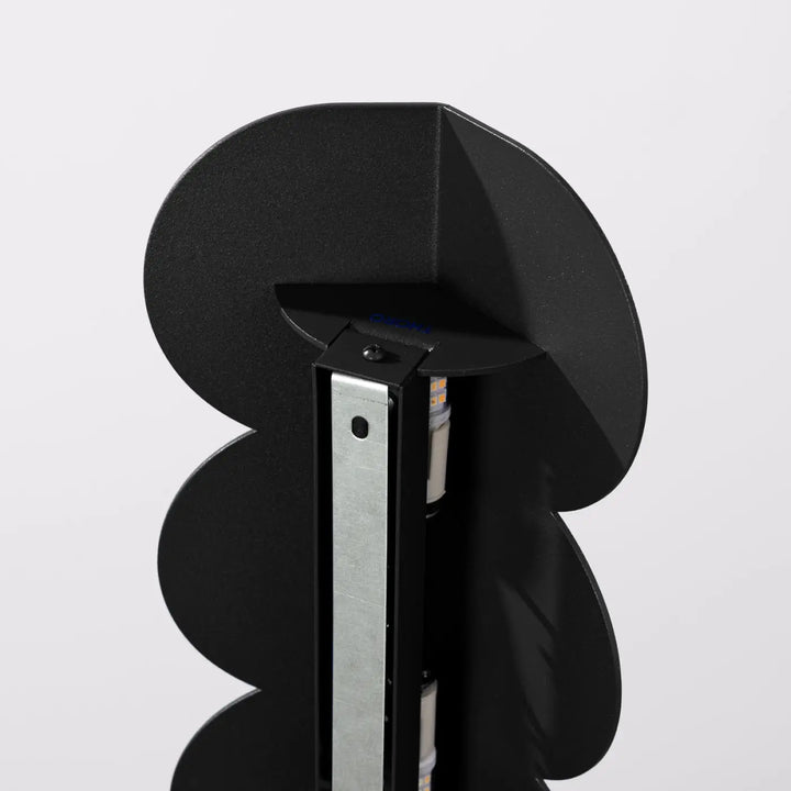 BISCUIT black wall light