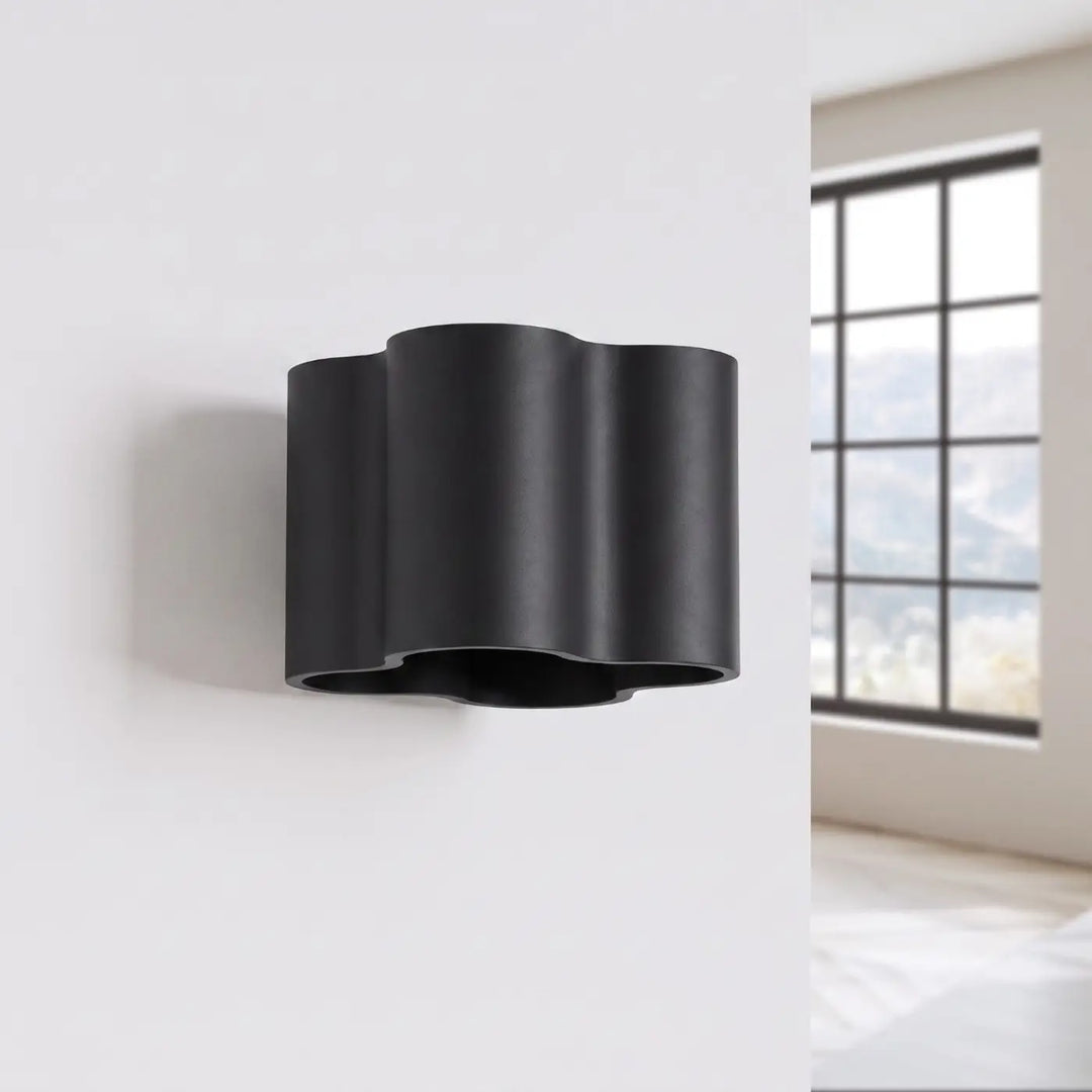 Applique murale Ovio en aluminium noir, éteinte