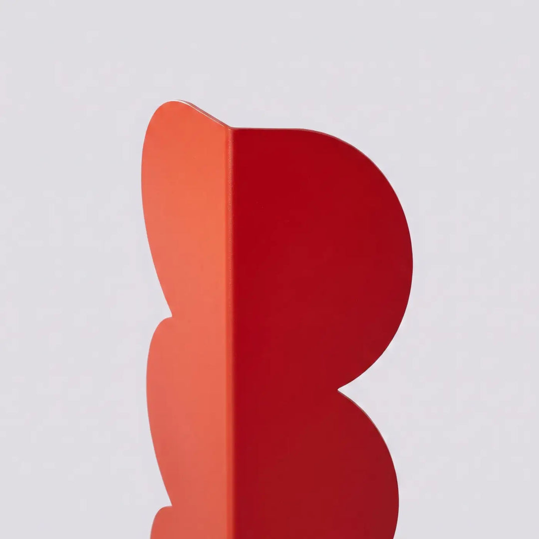 Applique murale BISCUIT rouge détail de la forme ondulée