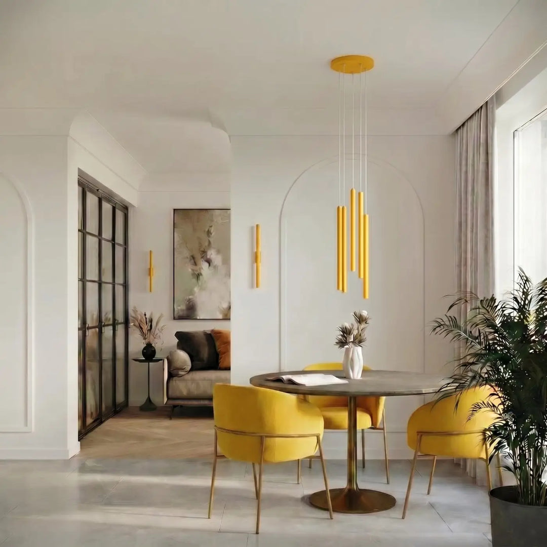 Applique murale jaune dans un intérieur contemporain