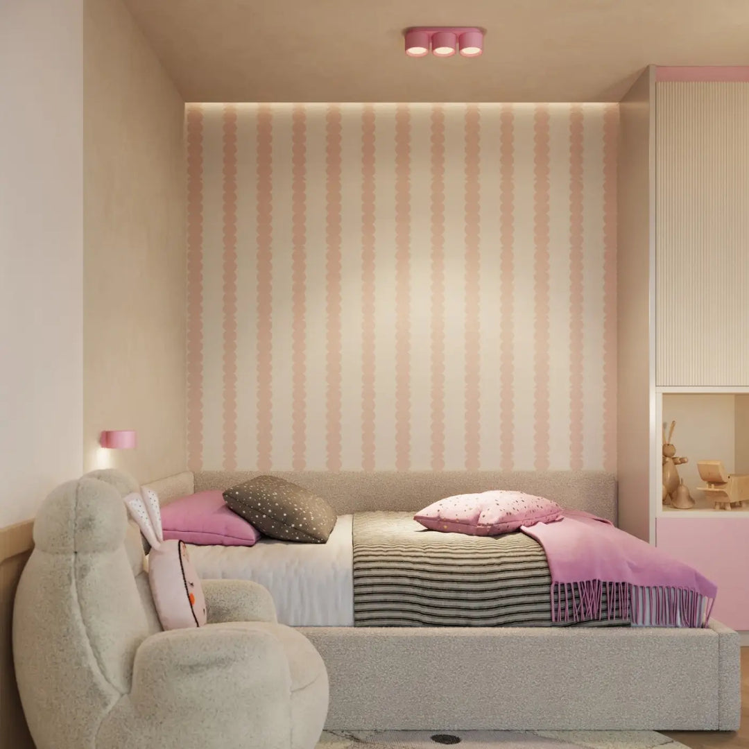 Applique murale rose dans un intérieur contemporain