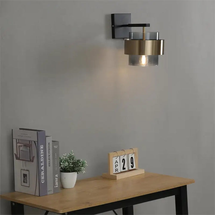 Applique murale en verre orné de laiton luxe et éclatant