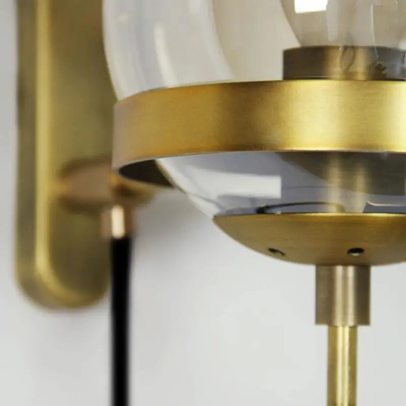 Applique Murale Verre Transparent Boule Dorée Design