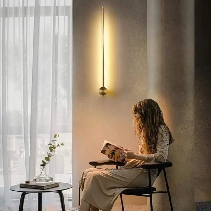 Applique Murale Verticale En Aluminium Elegant