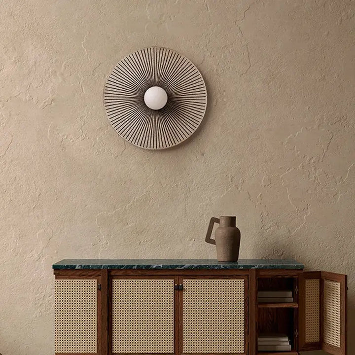 Appliuqe murale en bois inspiré du cadran solaire maya

