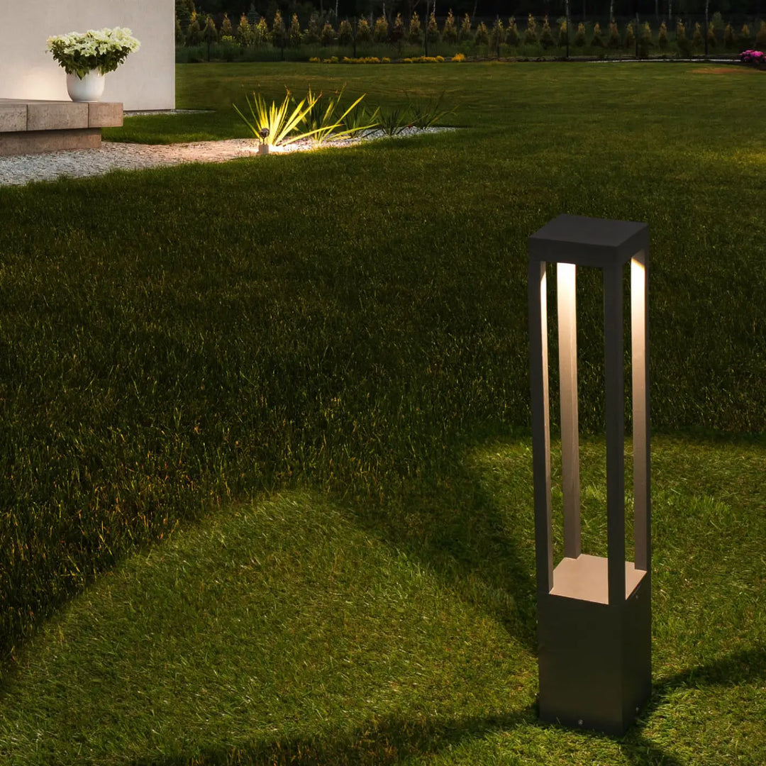 Borne Agra grise de Faro Barcelona en situation