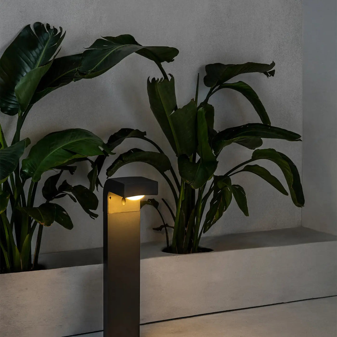 Borne extérieure Klamp de Faro Barcelona en situation