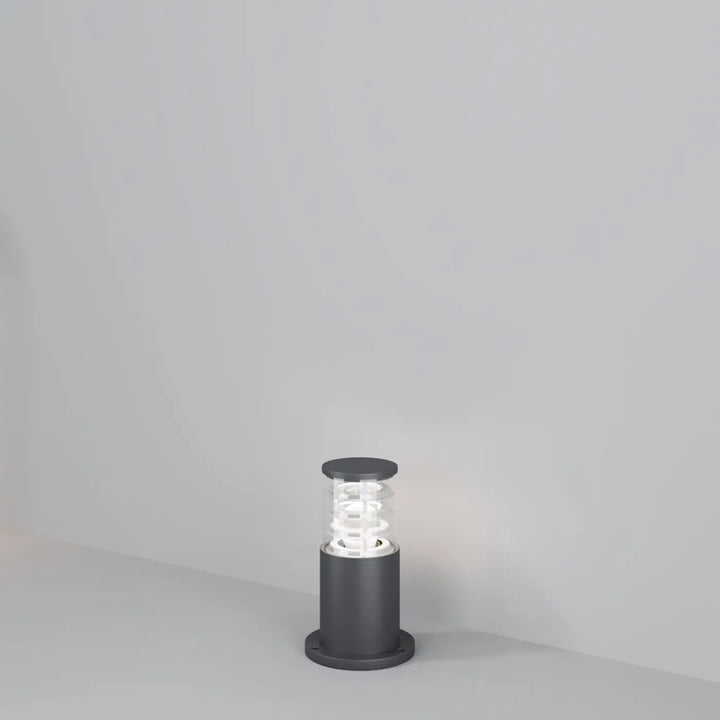 Borne extérieure bronx moderne en structure métallique gris avec verre transparent et ampoule spirale éclairée