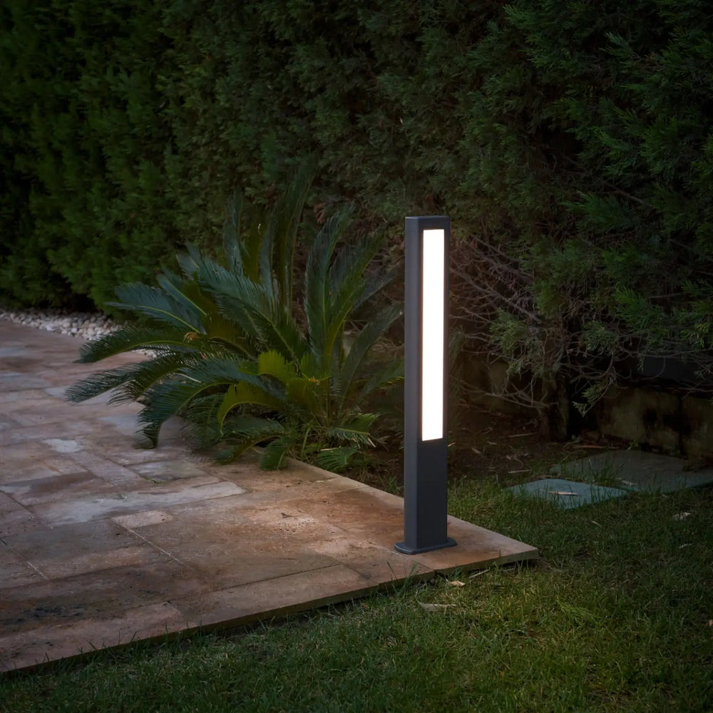 Borne Nanda 80 cm en extérieur