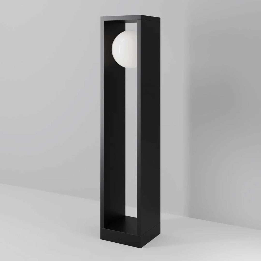 Borne extérieure led acier noir avec lampe rectangulaire et ampoule sphérique indice ip65 pour usage extérieur