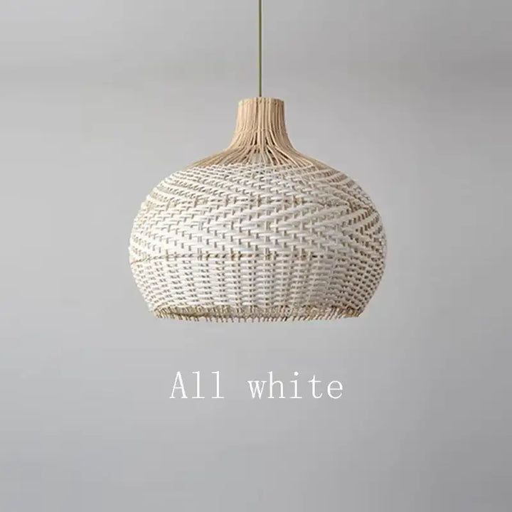 Luminaire noir et blanc en rotin design écologique et chic