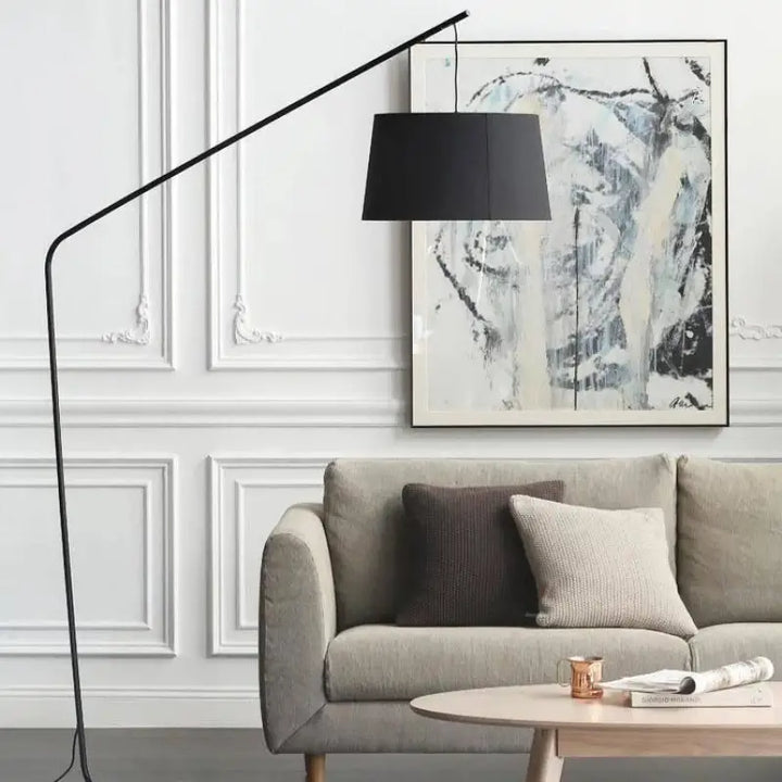 Grand Lampadaire Arc En Aluminium Noir Au Style Élégant